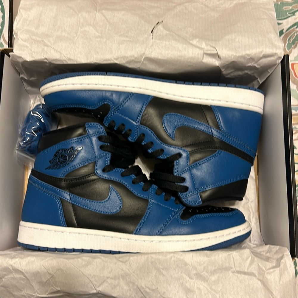Nike Air Jordan 1 “Marina Blue” size 10 worn a few times